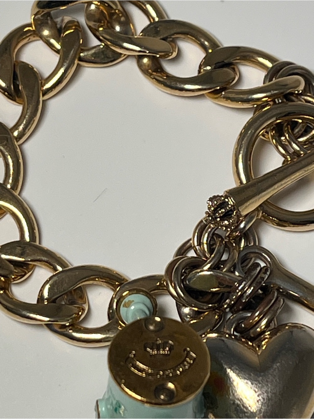 Juicy Couture Gold Tone Link Bracelet Removeable Green Watering Can Charm 7" - Picture 9 of 9